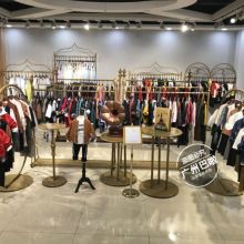 广州巴啦服饰有限责任公司 专业服装批发供应，时尚潮流一手掌握